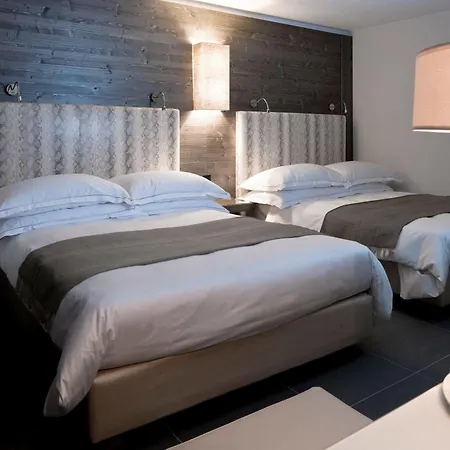 Hotel Morosani Fiftyone 4*